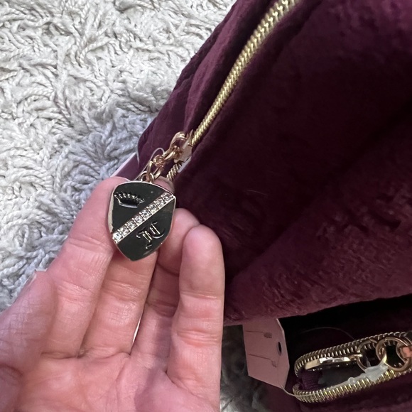 New Juicy Couture Plum purple cosmetic and Travel Toiletry Set - Picture 3 of 4